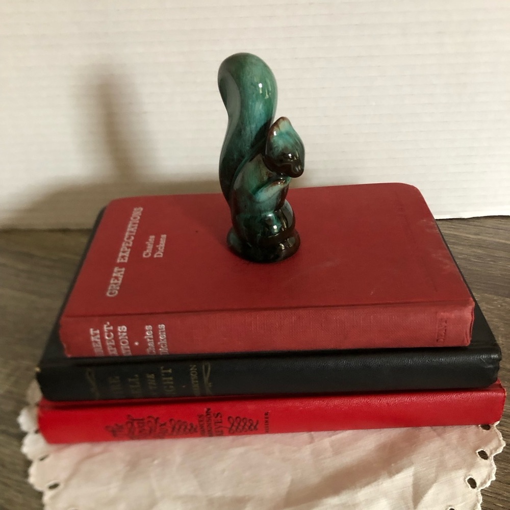 Vtg Blue Mountain Pottery Miniature Squirrel - Picture 2 of 10